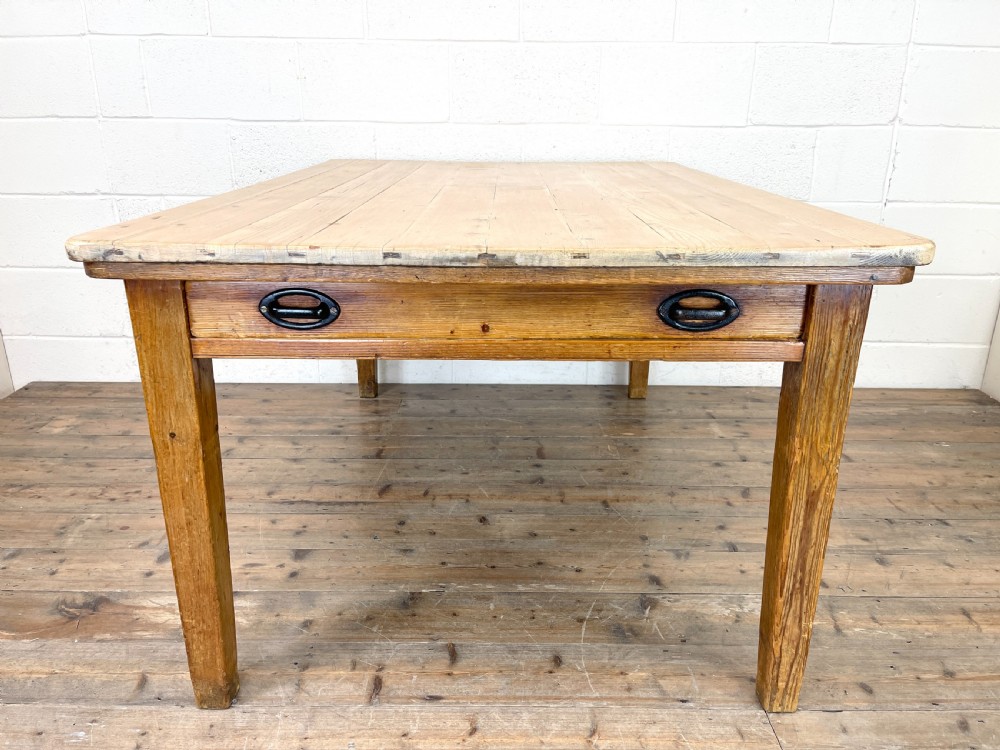 Victorian Pine Scrub Top Farmhouse Table View V