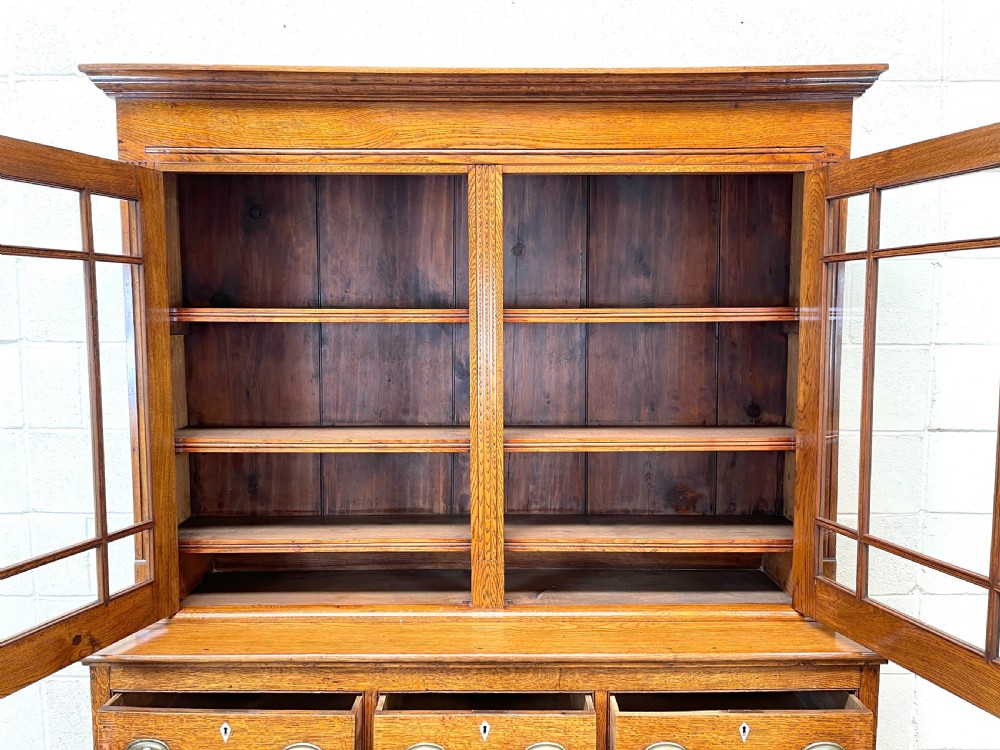 Antique 19th Century Glazed Oak Dresser View VII
