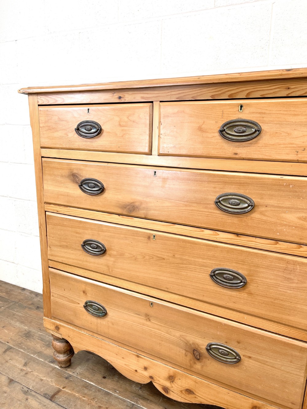 Victorian Pine Chest of Drawers View IV