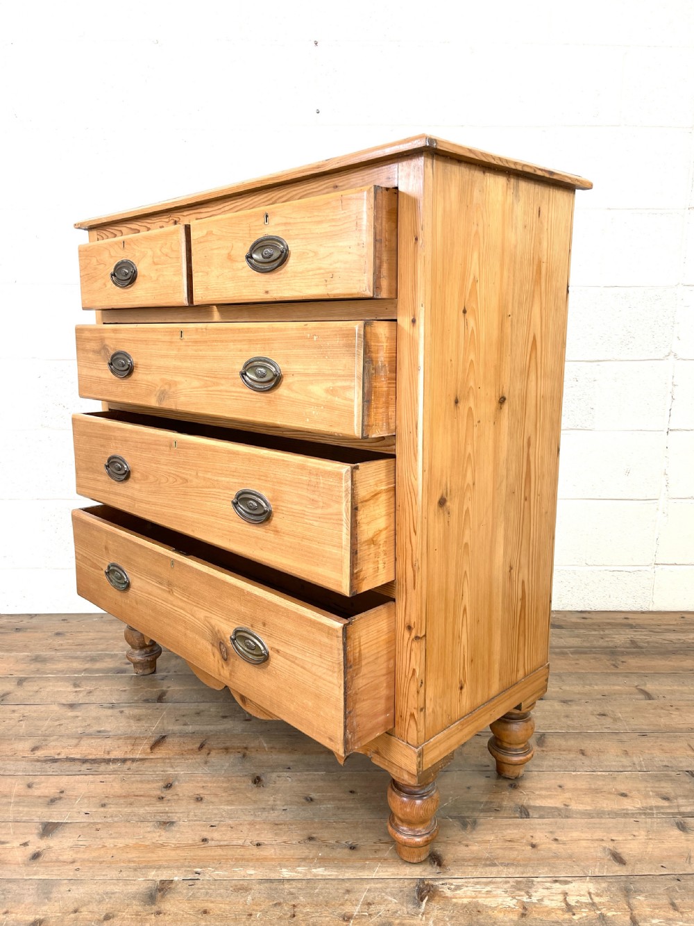 Victorian Pine Chest of Drawers View VIII