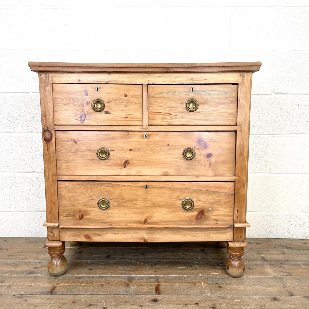 Small Victorian Pine Chest of Drawers