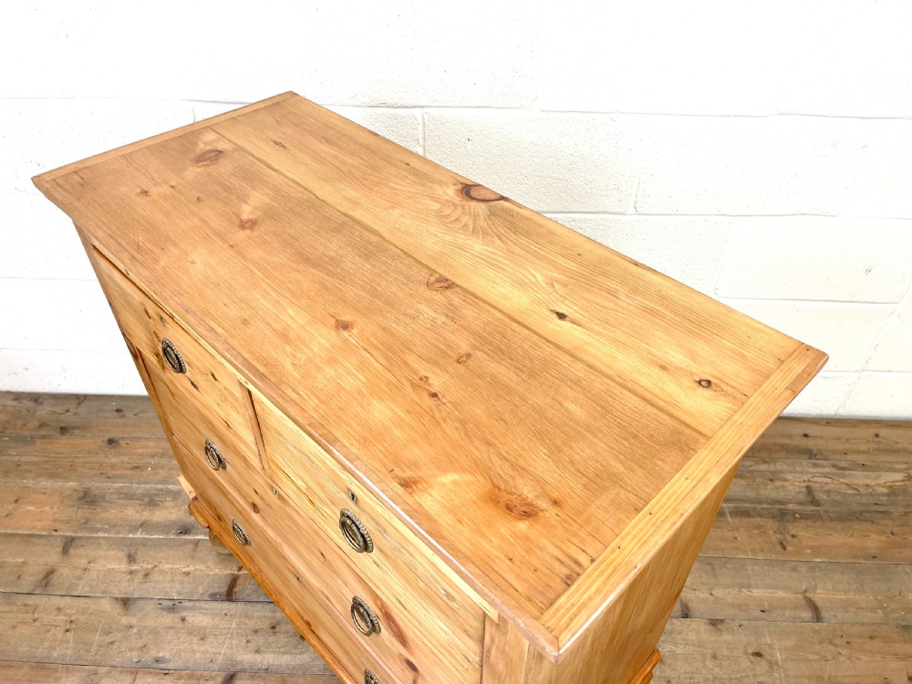Small Victorian Pine Chest of Drawers View VII