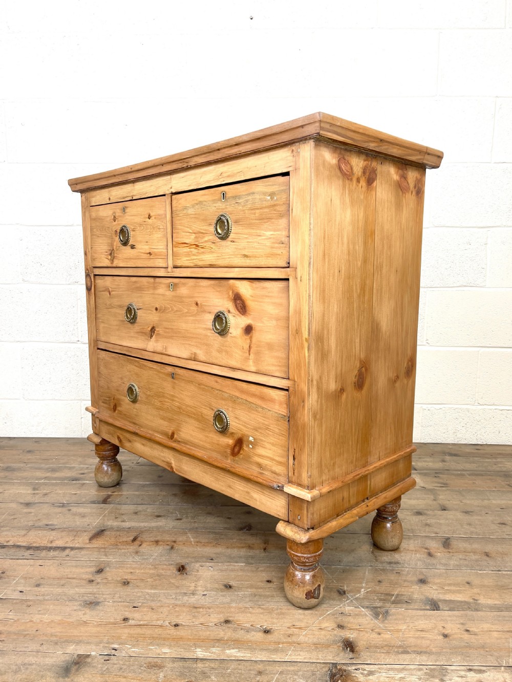 Small Victorian Pine Chest of Drawers View VIII