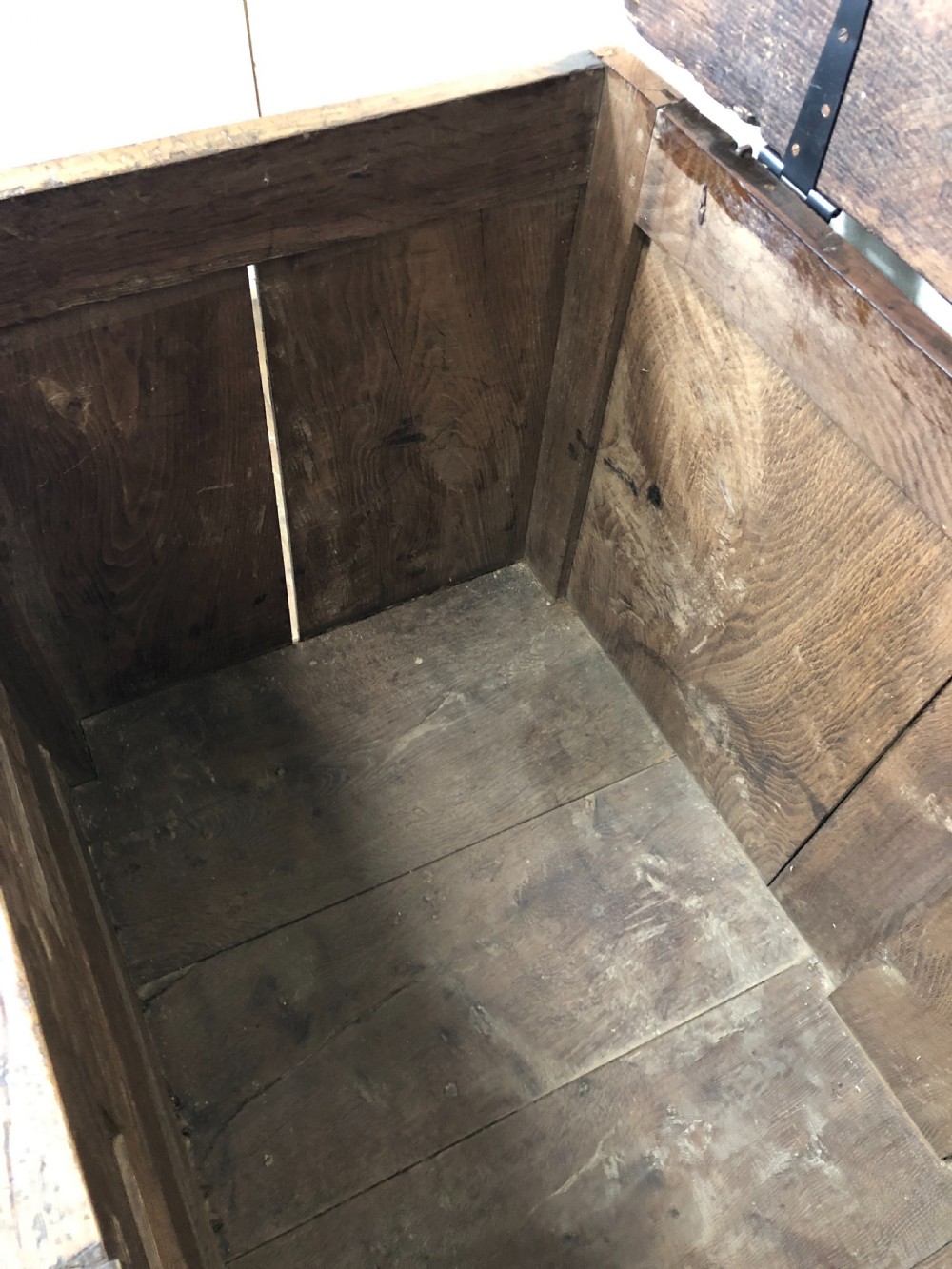 Antique 18th Century Welsh oak mule chest View IV