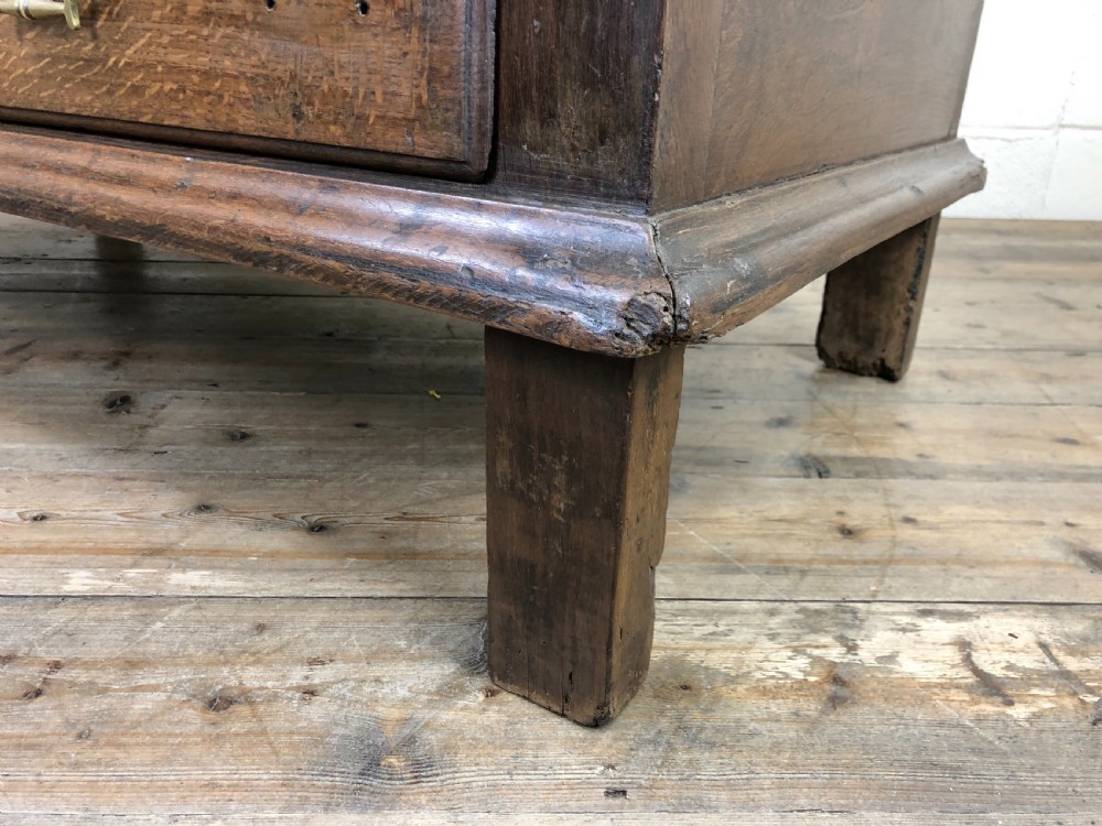 Antique 18th Century Welsh oak mule chest View XVII