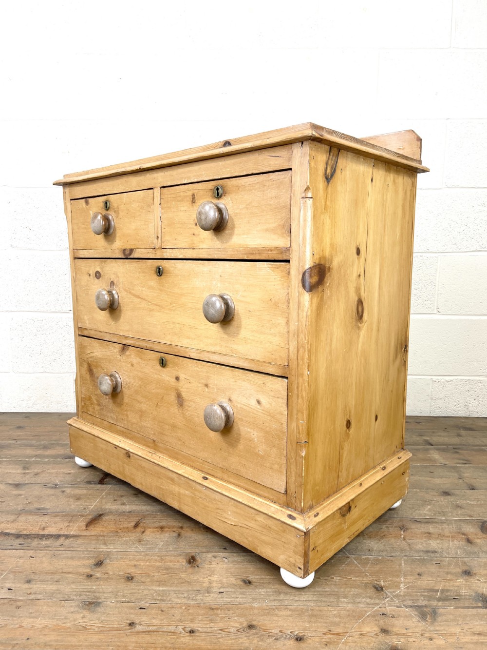 Small Antique Pine Chest of Drawers View VII