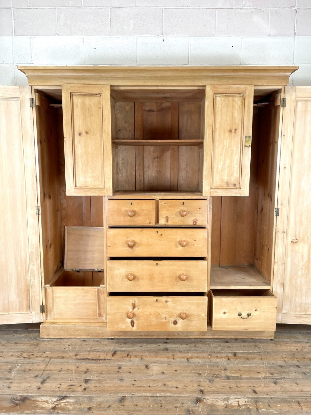 Large Antique Pine Wardrobe  View IV