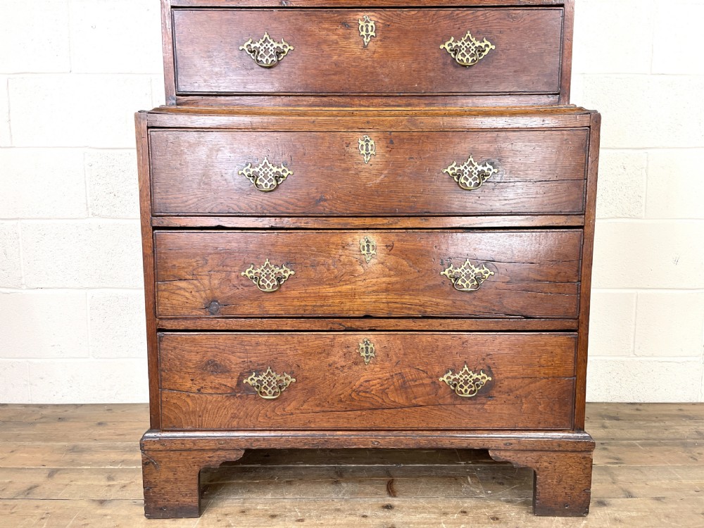 Antique Georgian Oak Chest on Chest  View IV