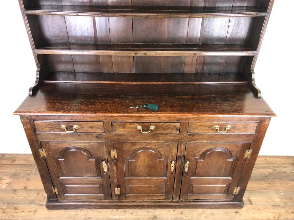 ANTIQUE 19TH CENTURY COUNTRY DRESSER View II