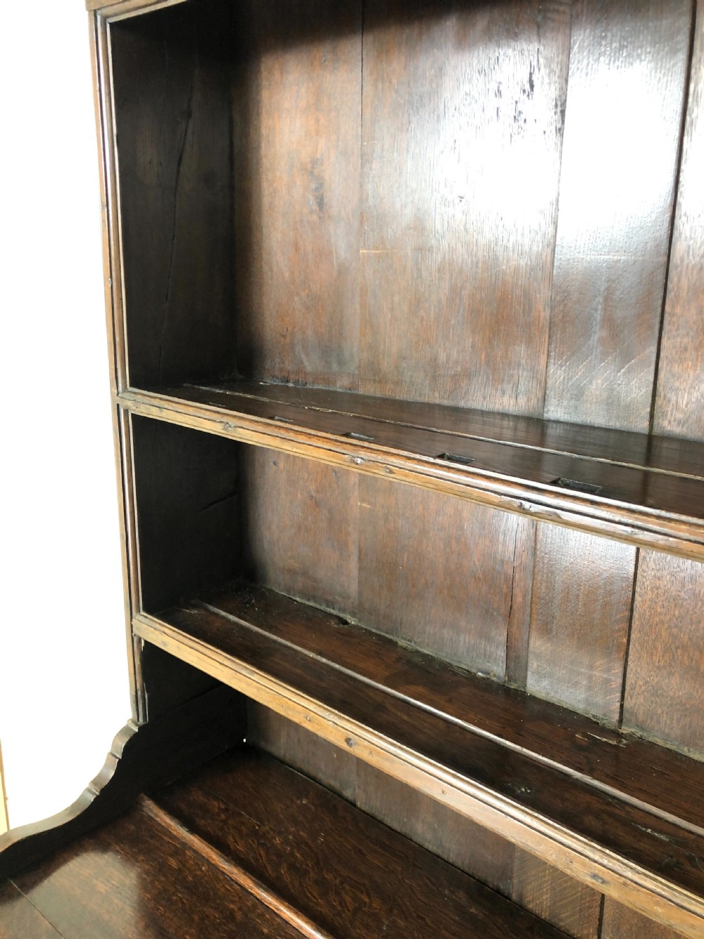 ANTIQUE 19TH CENTURY COUNTRY DRESSER View IV