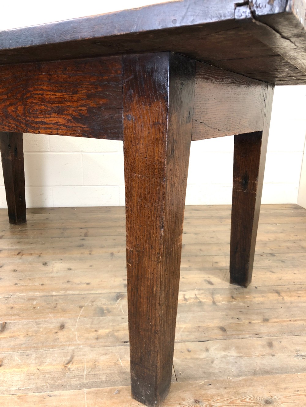 EARLY 19TH CENTURY OAK KITCHEN TABLE View VII