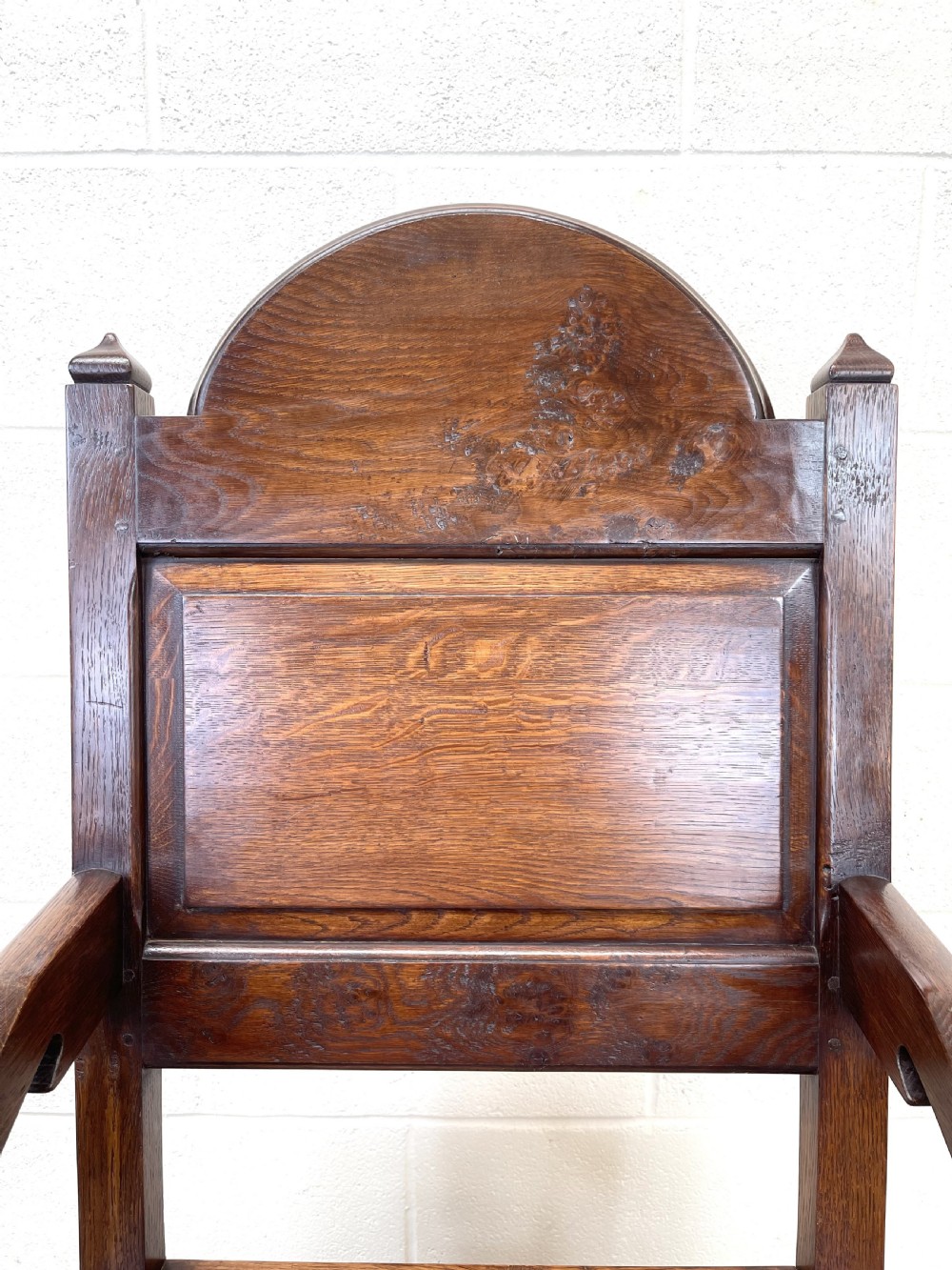 PAIR OF ANTIQUE OAK THRONE CHAIRS View III