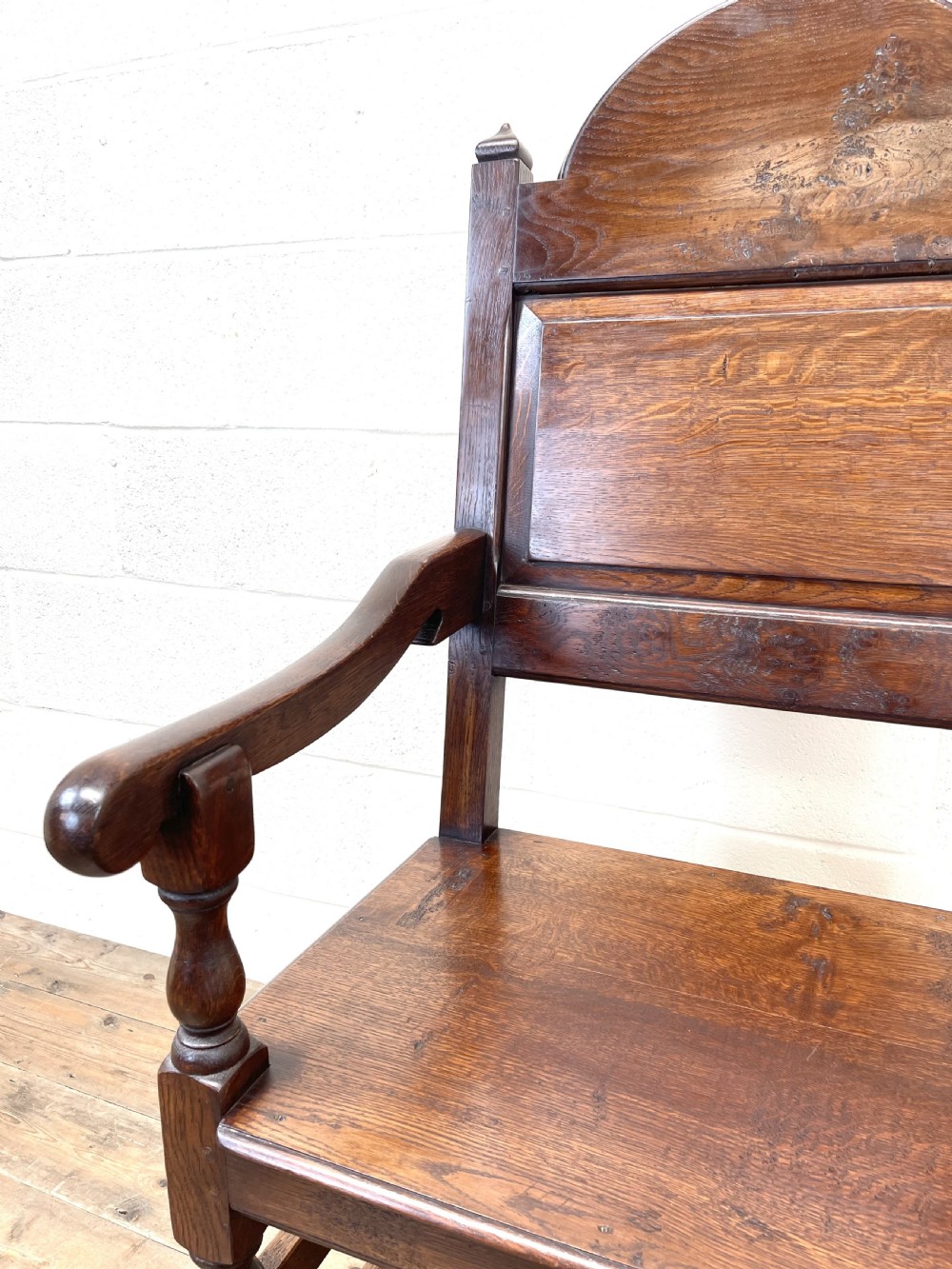 PAIR OF ANTIQUE OAK THRONE CHAIRS View VII