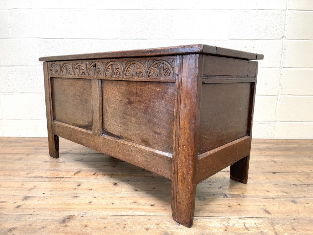 ANTIQUE 18TH CENTURY WELSH OAK COFFER View IX