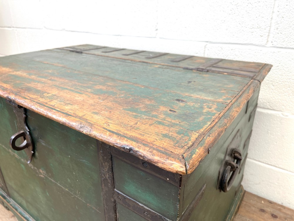 LARGE DISTRESSED PAINTED METAL BOUND TRUNK View VI