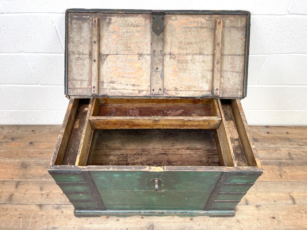 LARGE DISTRESSED PAINTED METAL BOUND TRUNK View VII