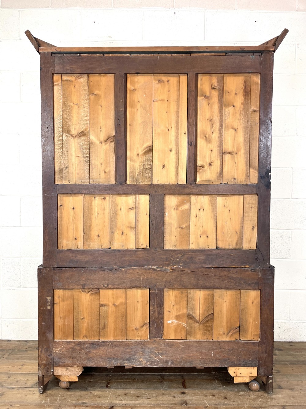 Antique Carved Oak Hanging Cupboard View XII