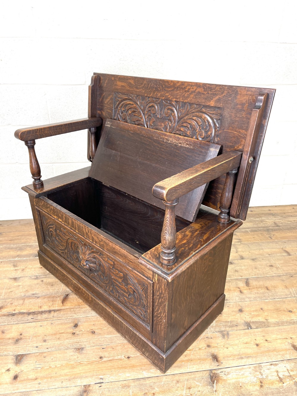 Antique Oak Settle View VIII