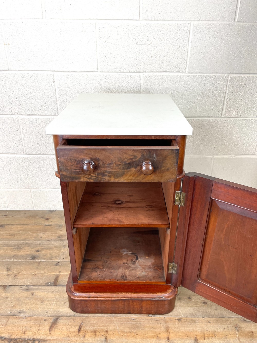 Pair of Antique Mahogany Bedside Cabinets View VII