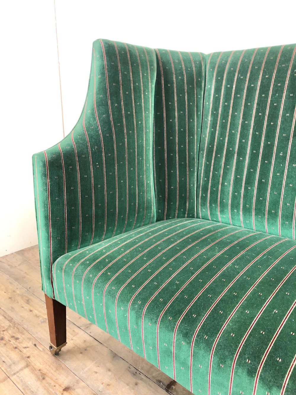 ANTIQUE UPHOLSTERED SOFA IN GEORGIAN STYLE View IV