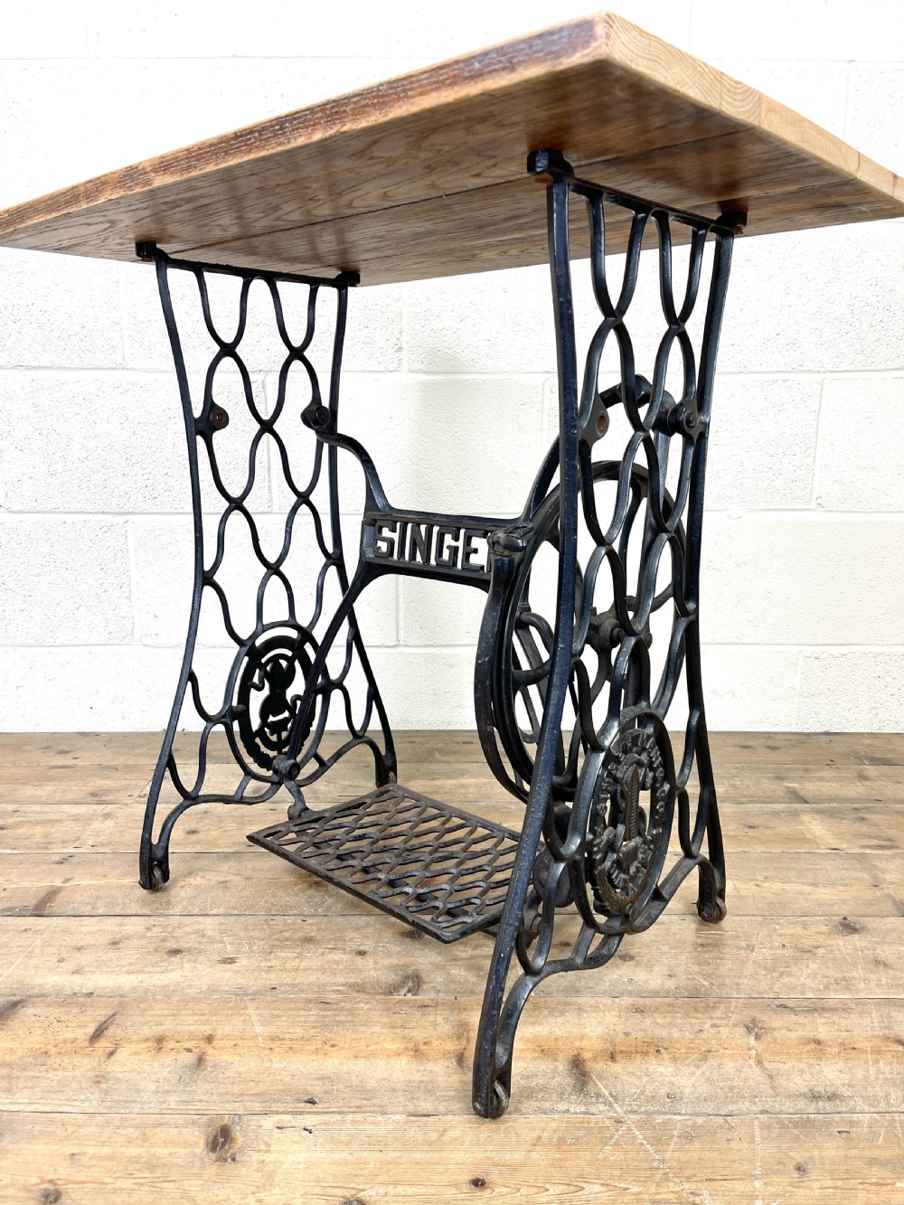 Vintage Singer Sewing Machine Table View VII