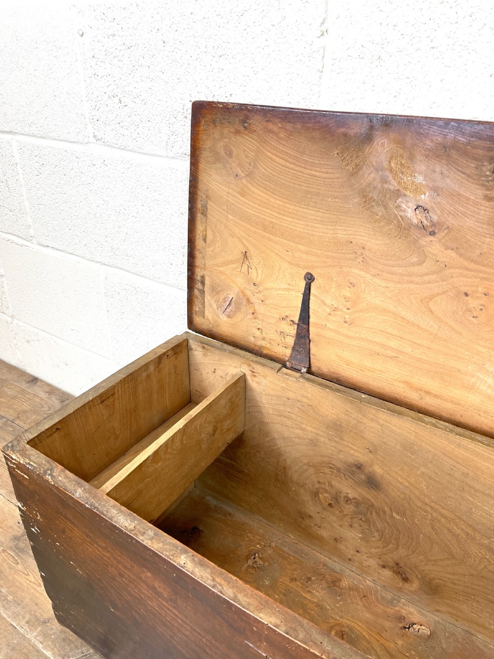 Antique 18th Century Elm Six Plank Chest View VII