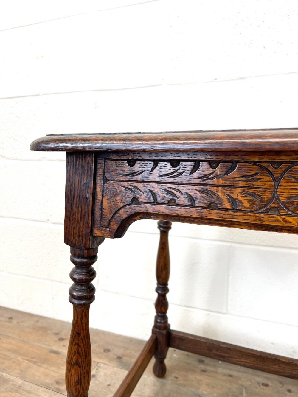 EARLY 20TH CENTURY ANTIQUE OAK CARVED COFFEE TABLE View X