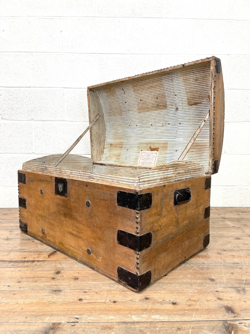 RUSTIC ANTIQUE PINE DOME TOP TRUNK View IV