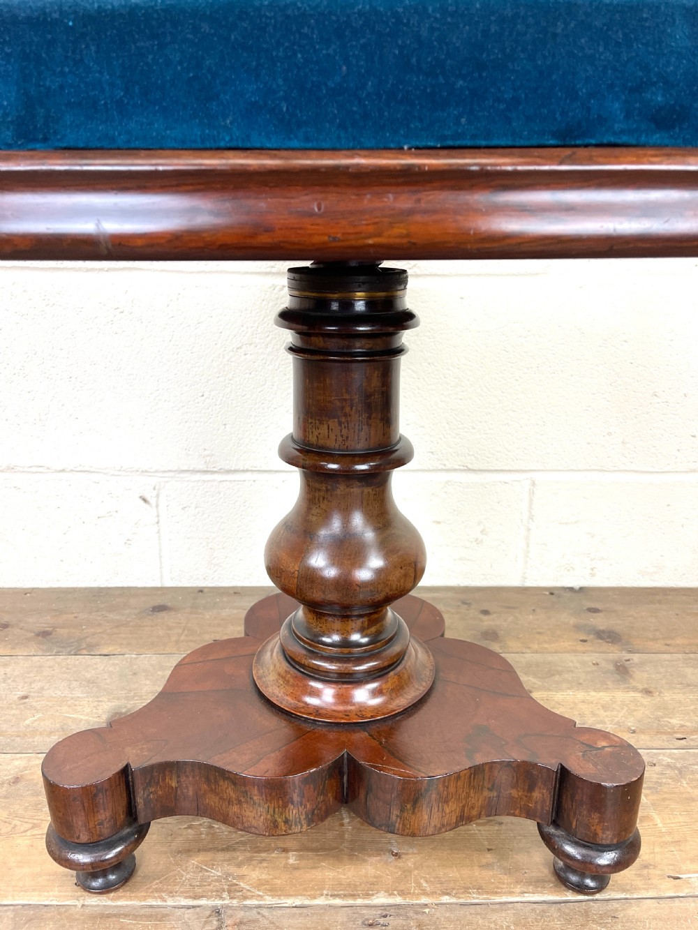 ANTIQUE REGENCY ROSEWOOD MUSICIAN’S CHAIR View VIII