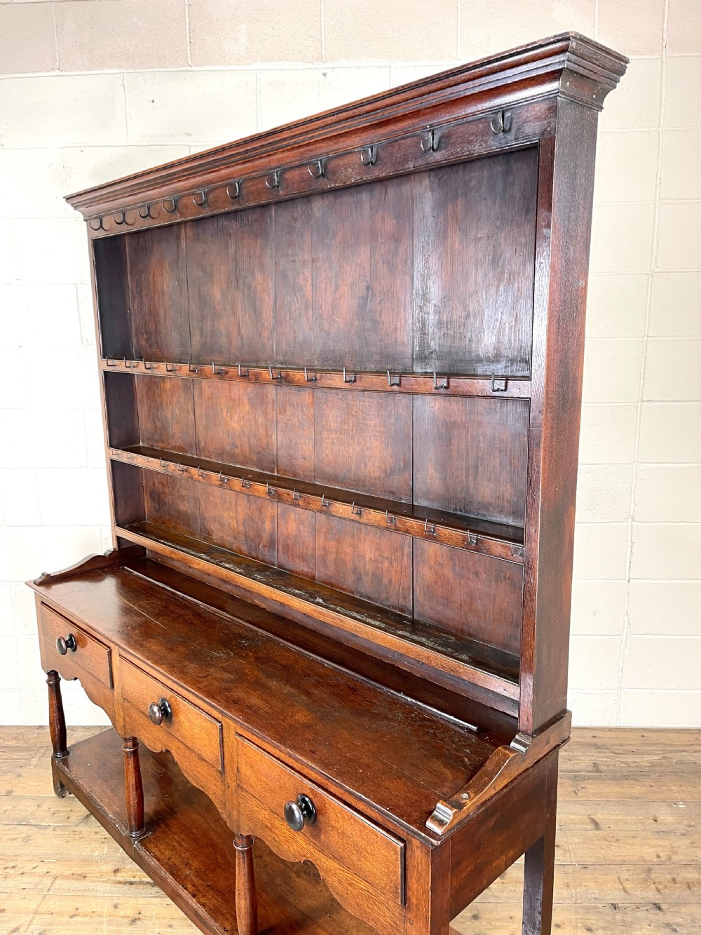 19th Century Welsh Oak Pot Board Dresser View VIII
