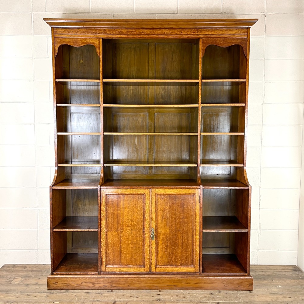 Large Antique Oak Bookcase With Central Cupboard 