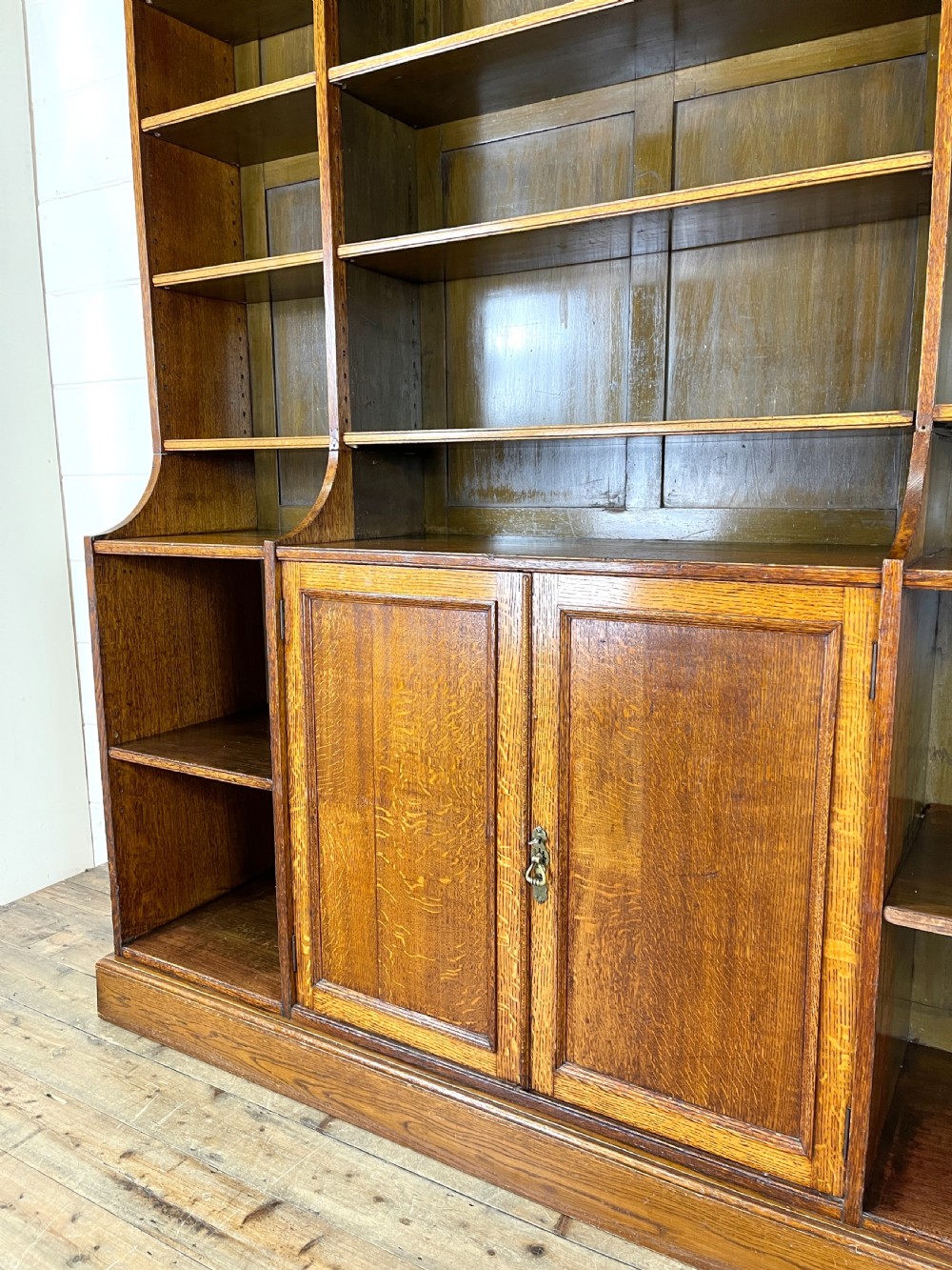 Large Antique Oak Bookcase With Central Cupboard  View VII