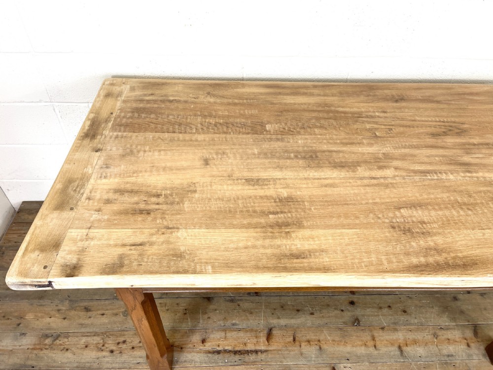 Early 20th Century Antique Oak Scrub Top Farmhouse Table View X