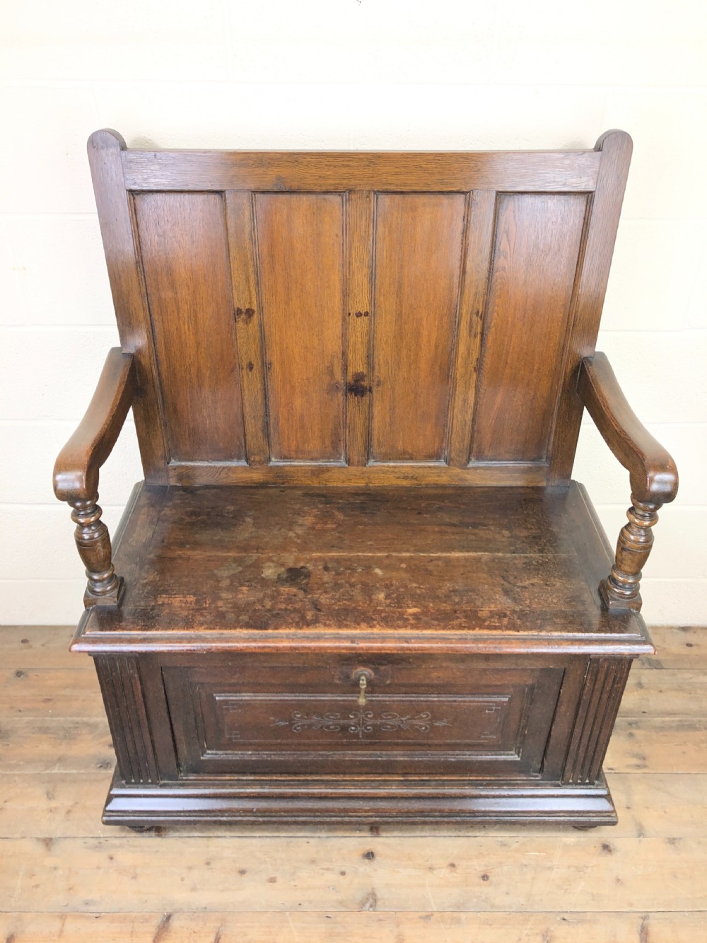 Early 20th Century Antique Oak Settle Bench View II