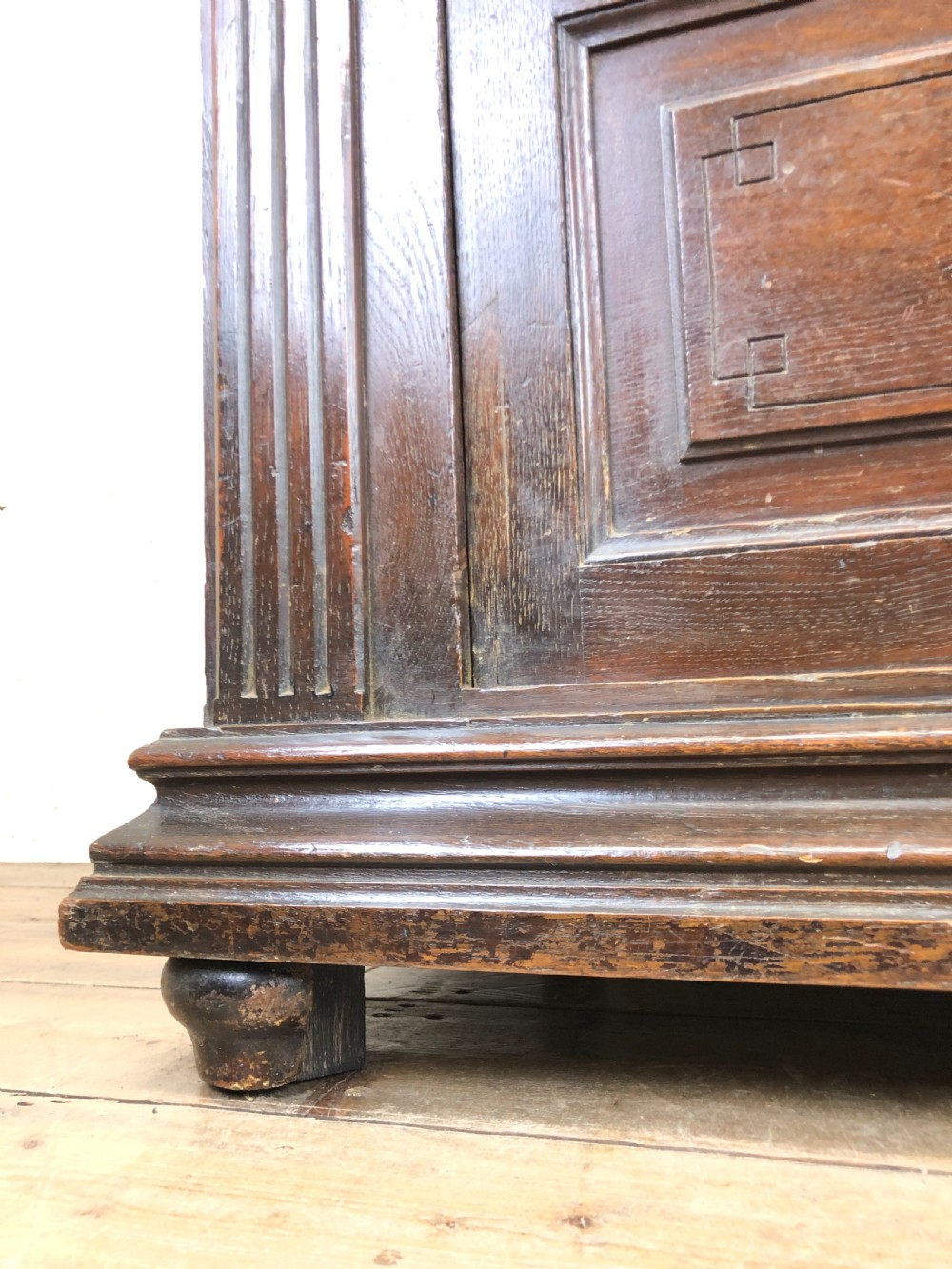 Early 20th Century Antique Oak Settle Bench View V