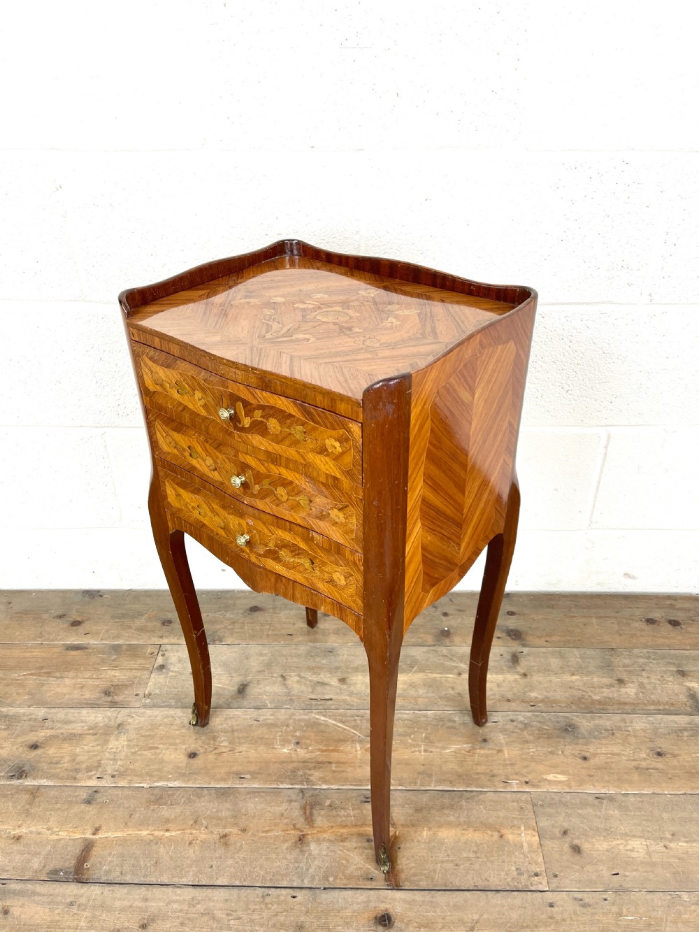 Pair of French Kingwood Bedside Tables View VIII