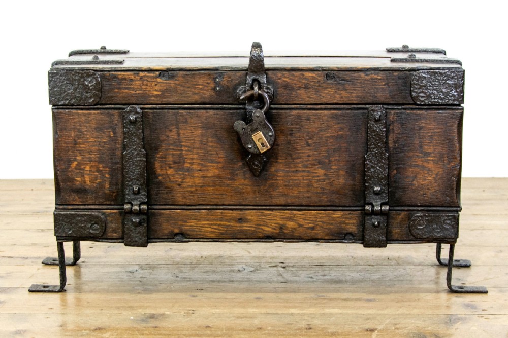 18th Century Style Carriage Trunk View VI