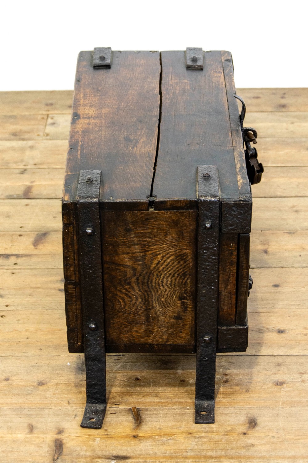 18th Century Style Carriage Trunk View IX