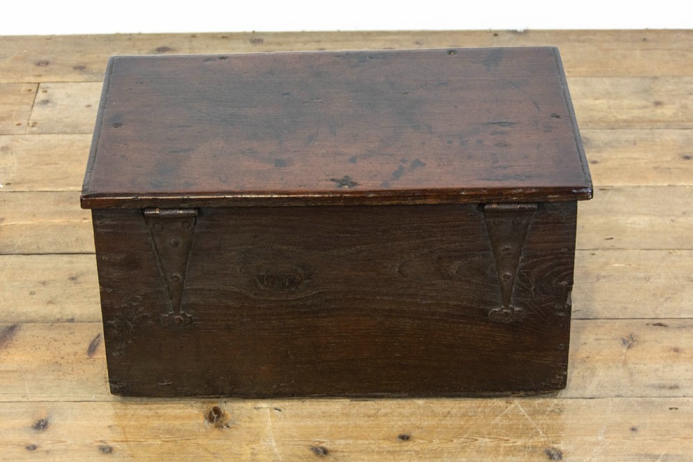 17th Century Welsh Oak Box View IX