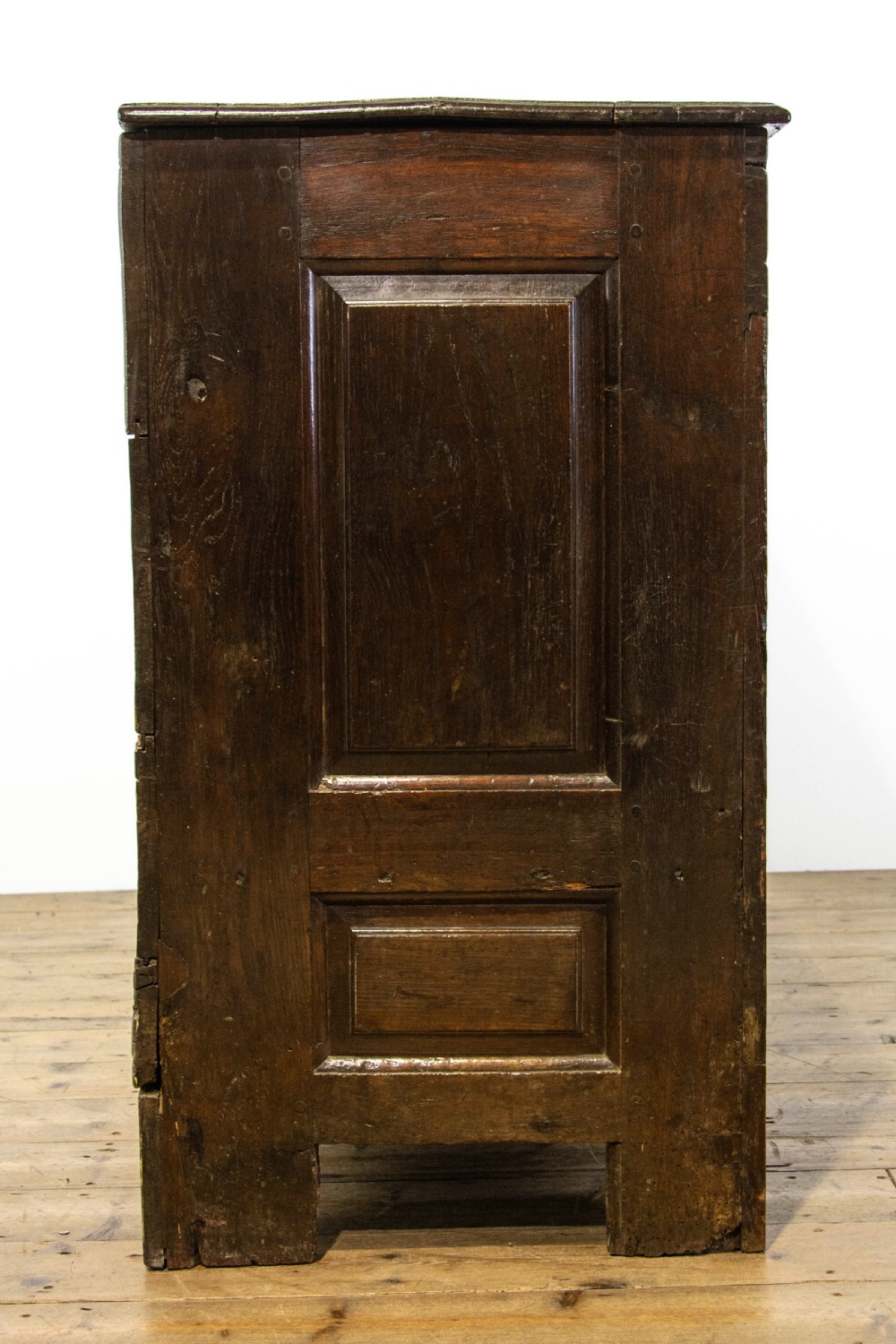 Antique 18th Century Welsh Oak Mule Chest View VII
