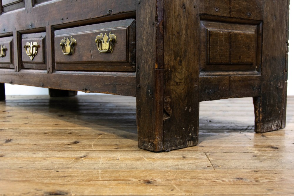 Antique 18th Century Welsh Oak Mule Chest View XIII