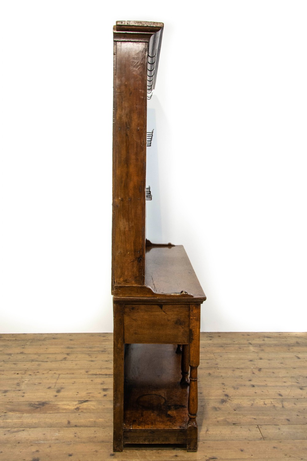 Early 19th Century Oak Pot Board Dresser View X