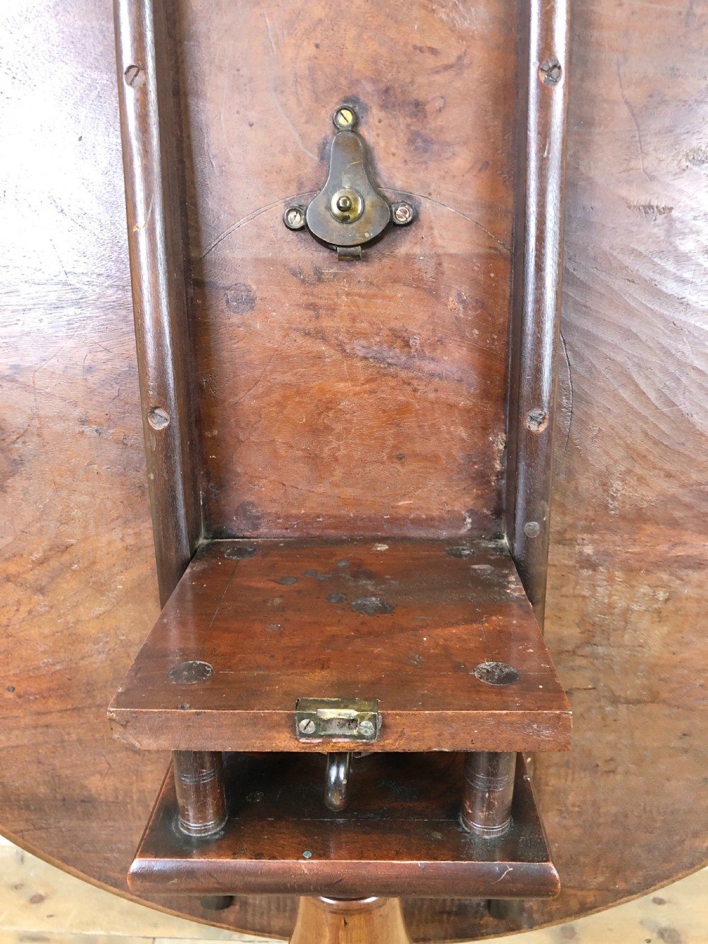 Antique Georgian Mahogany pedestal Table View VI