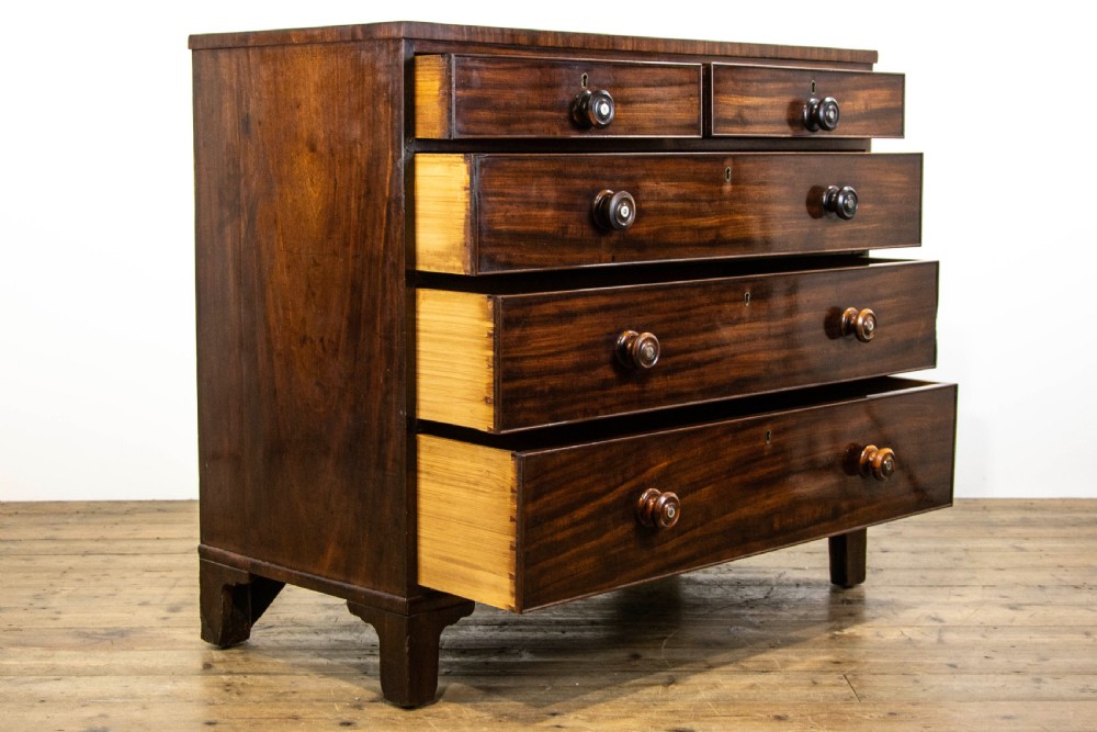19th Century Mahogany Chest of Drawers View VIII