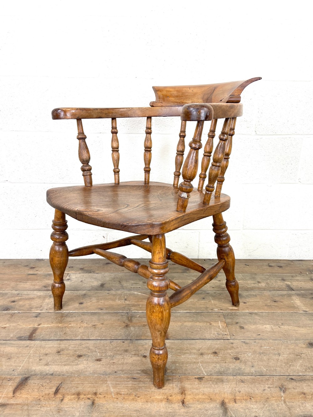 Antique Beech and Elm Smoker’s Bow Chair View V