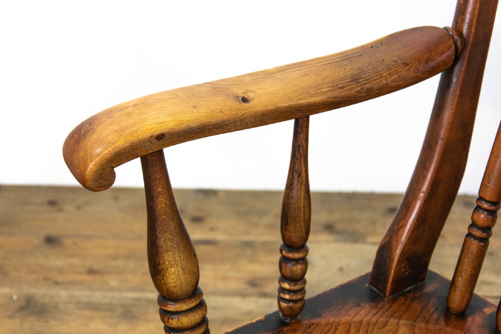 Antique Windsor Elm and Beech Elbow Chair View IX