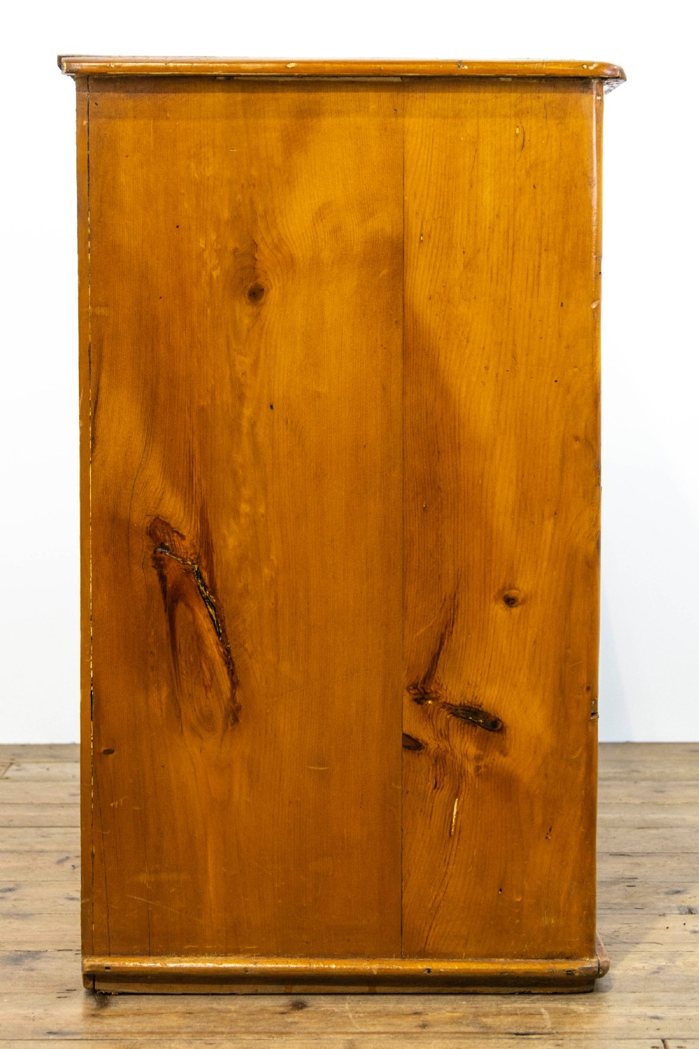 Victorian Pine Chest of Drawers  View VII