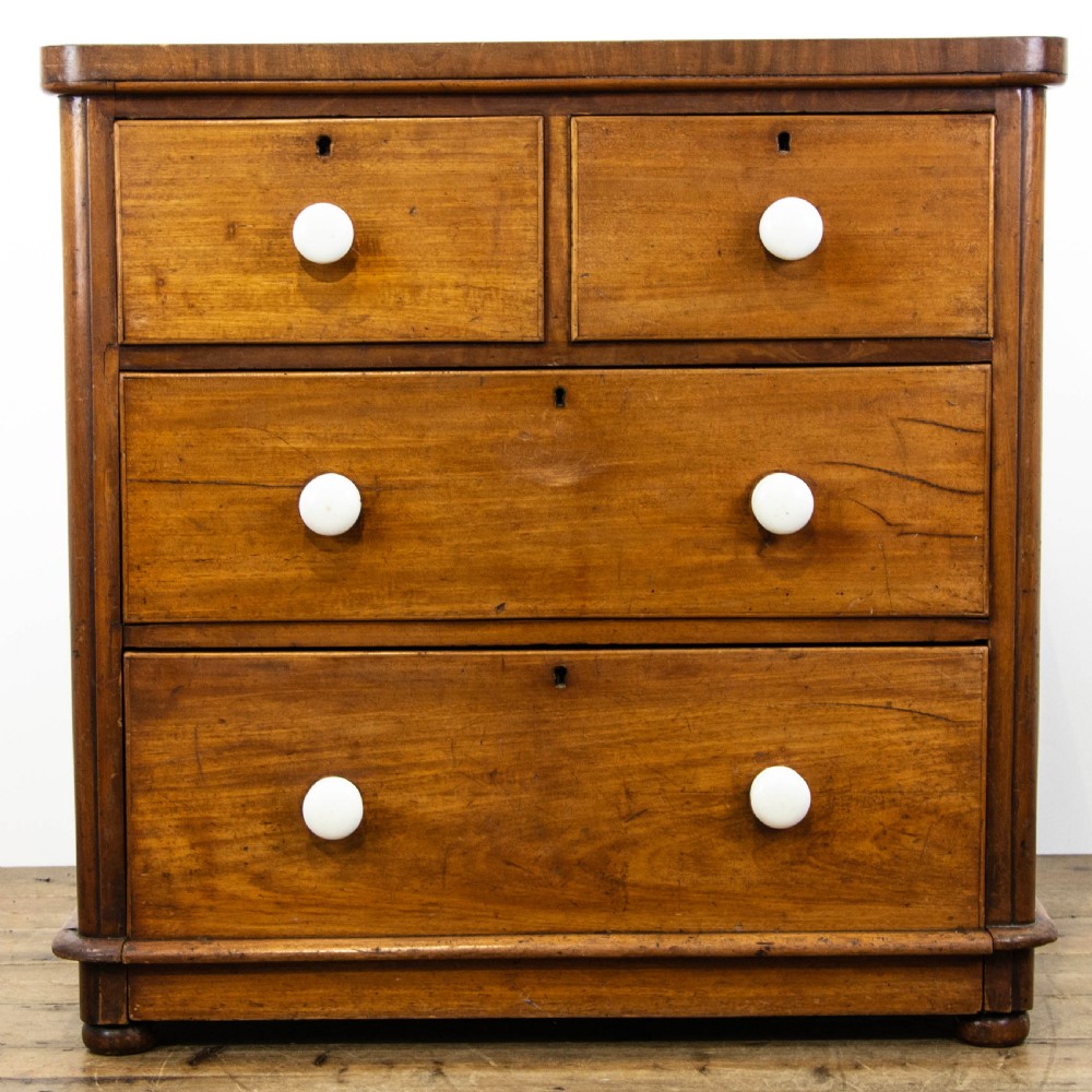 Small Victorian Mahogany Chest of Drawers 
