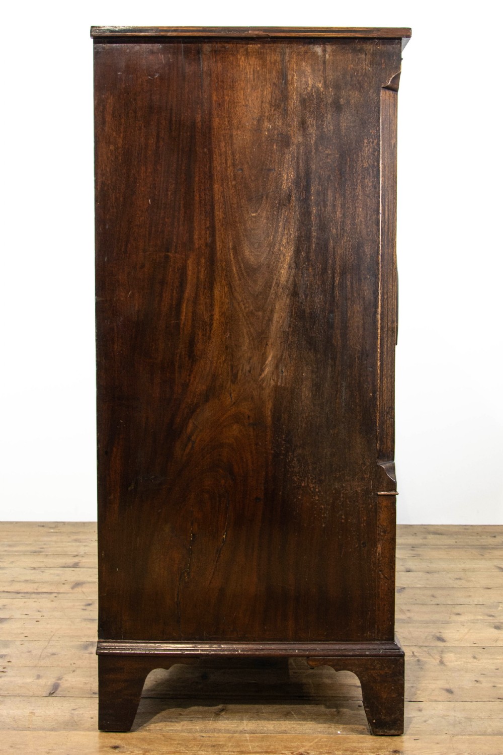 Large Georgian Mahogany Chest of Drawers View VIII