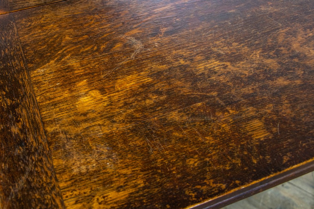 Antique Oak Extendable Table - The Bee Table View VI
